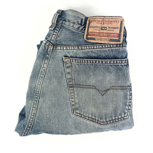 Diesel Denim - Diesel Industries Y2K boot cut jeans. Made in Italy. women’s size 32